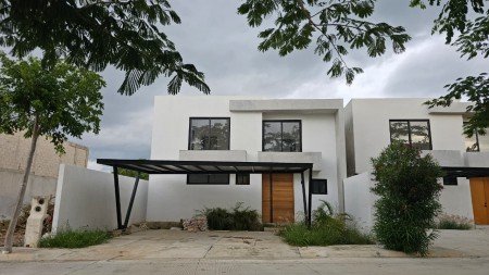 1831-Casa en venta en Aire Puro Residencial Mérida con recámara en PB y doble altura.jpeg